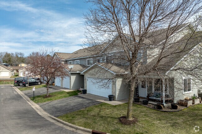 Building Photo - Stone Brook Condominiums
