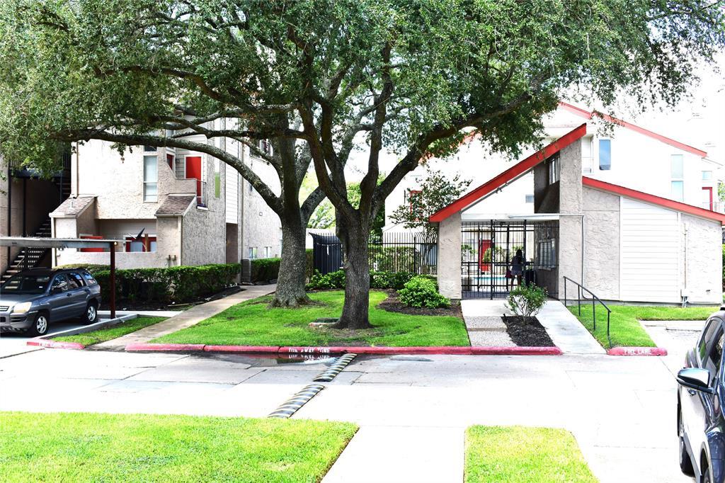 10855 Meadowglen Ln Unit 712, Houston, TX 77042 Condo for Rent in