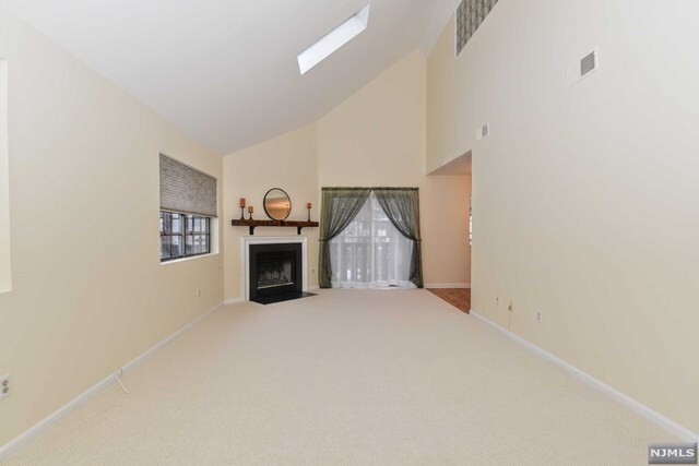 Foto del edificio - 2506 Hemingway Ln