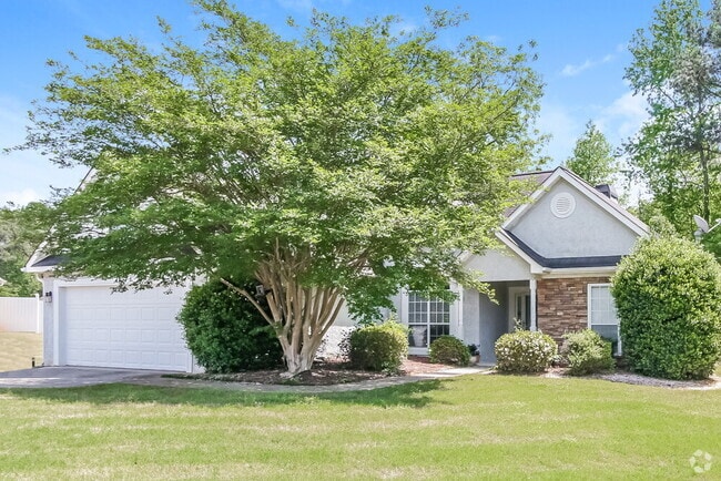 Building Photo - 1303 Vine Cir