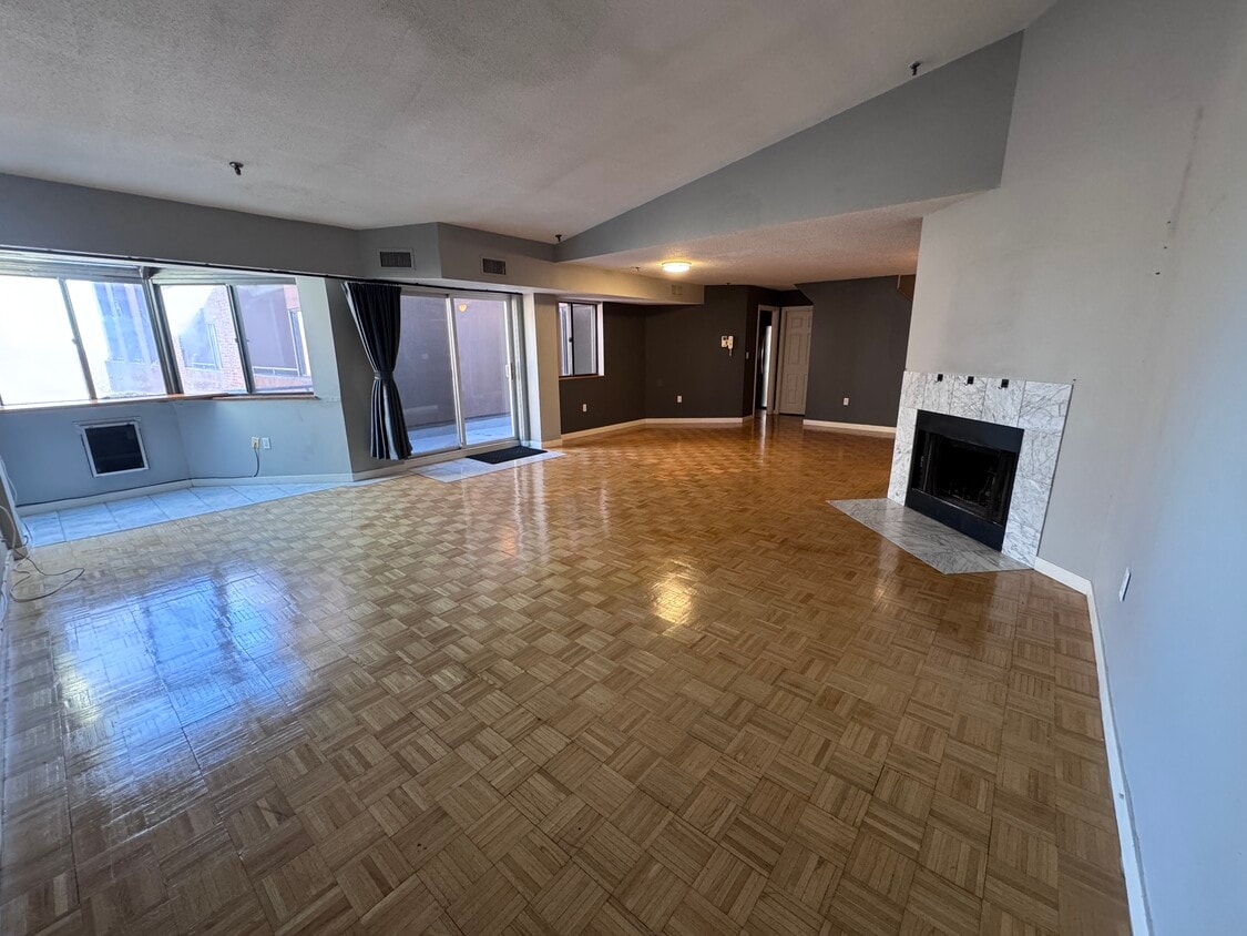 Photo - 147 Kelton St. Unit 715