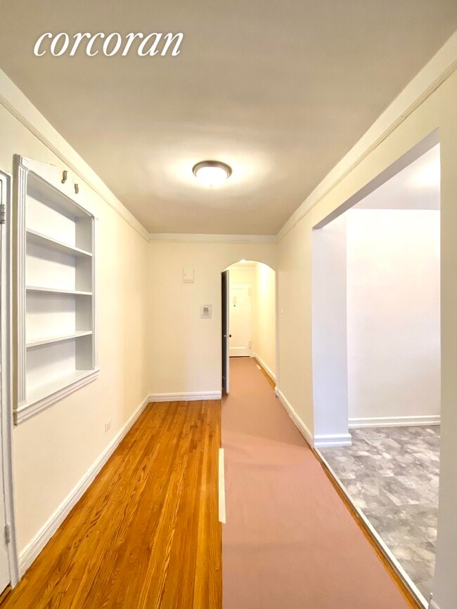 Building Photo - 1701 W 3rd St