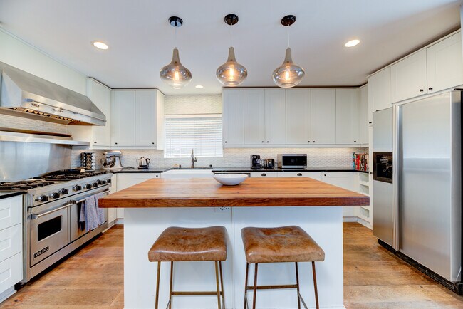 Foto del edificio - 3512 Greenwood Ave