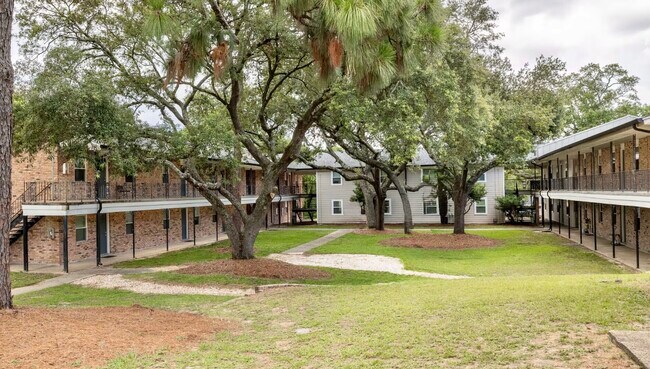 Foto del edificio - Courtyard Apartments at Cordova
