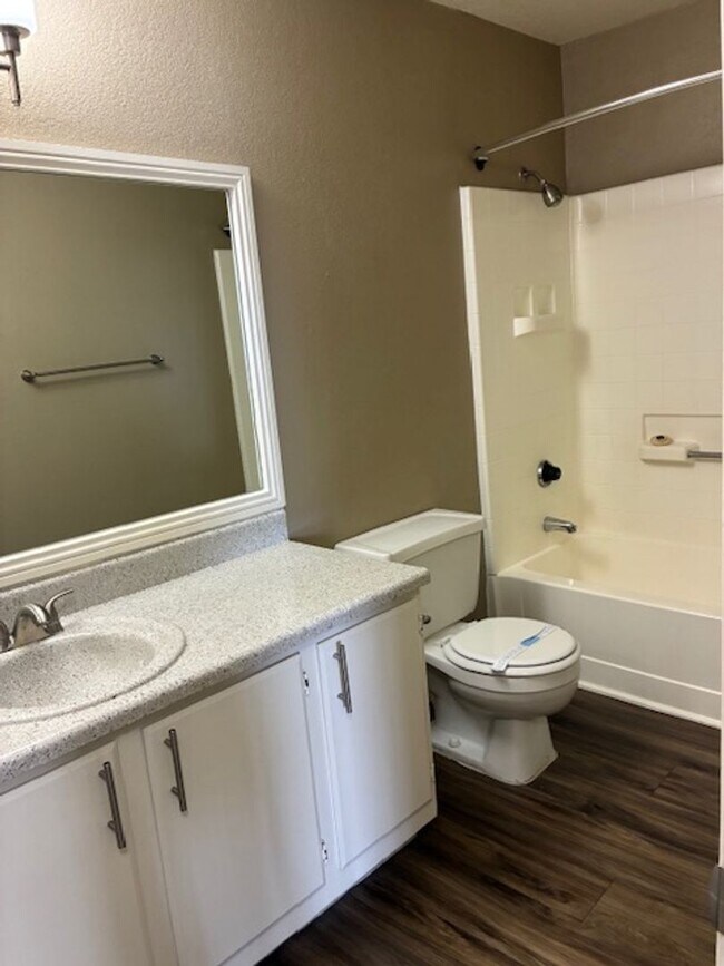 Interior Photo - Mandalay Bay Apartments