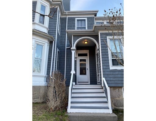 Primary Photo - 542 County St