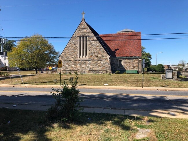 Building Photo - 6607 Old Harford Rd