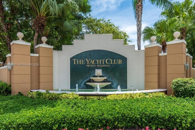 Foto del edificio - 19655 E Country Club Dr