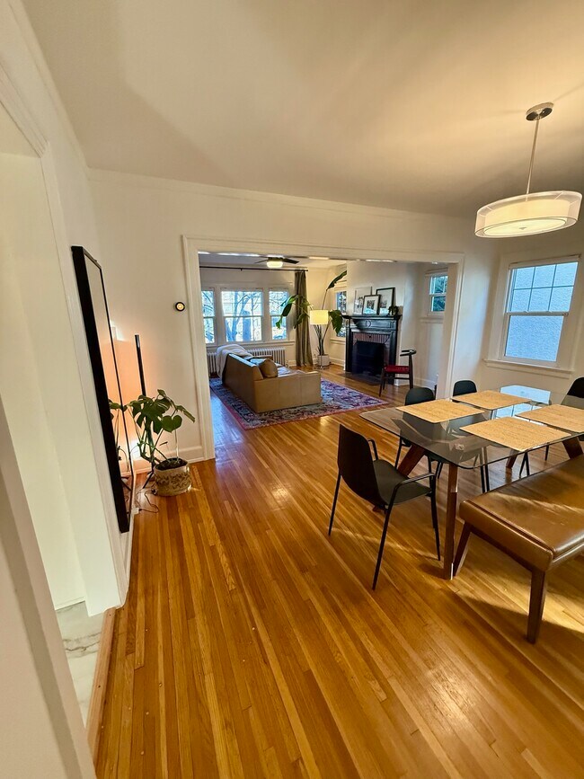 Foto del edificio - 3532 Humboldt Ave S