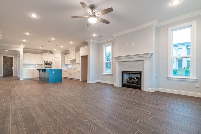 Photo - 1431 Water Way Dr House