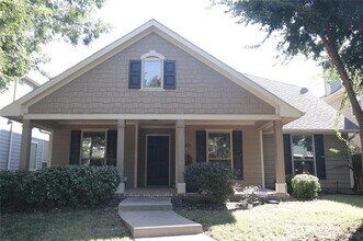 Building Photo - 2702 Westpoint Dr