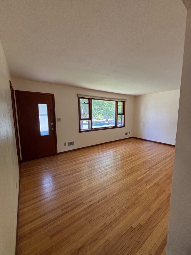 Living Room - 1708 Ashland St