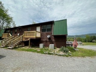 Foto del edificio - 572 Meadow St