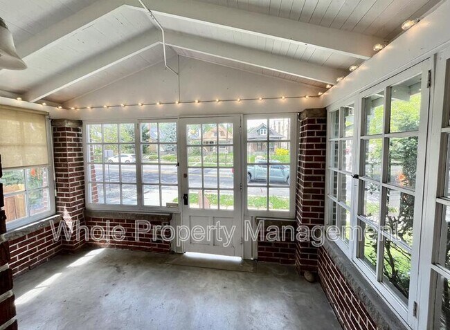 Building Photo - 3036 W 29th Ave