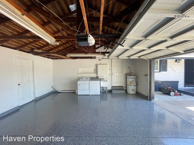 Building Photo - 3 br, 2 bath House - 4600 Forest Parkway
