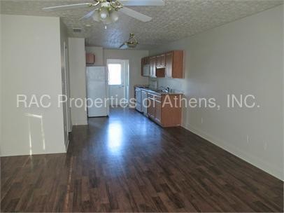 Foto del edificio - 155 Westchester Cir