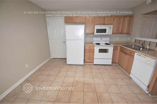 Building Photo - 3768 Sedgewick St SW