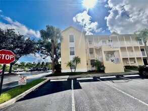 Building Photo - 6324 La Costa Dr