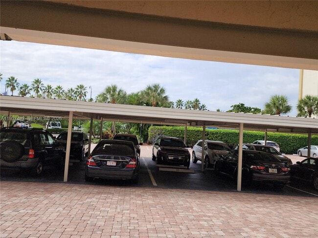 Building Photo - 1631 Riverview Rd