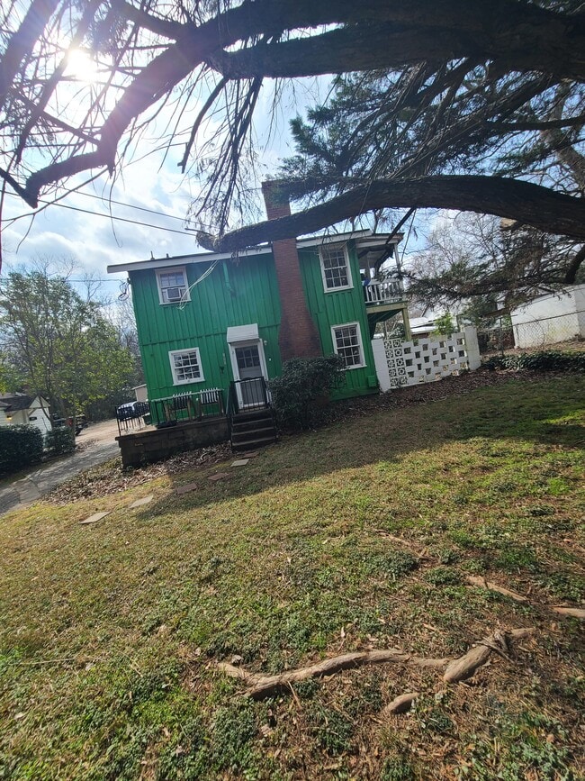 Foto del edificio - 185 Nantahala Ave