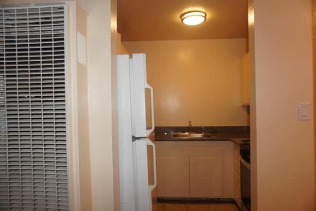 Building Photo - 35 Alan Ct