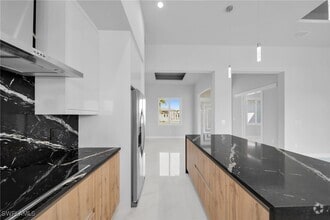 Building Photo - 1107 NW 40th Pl