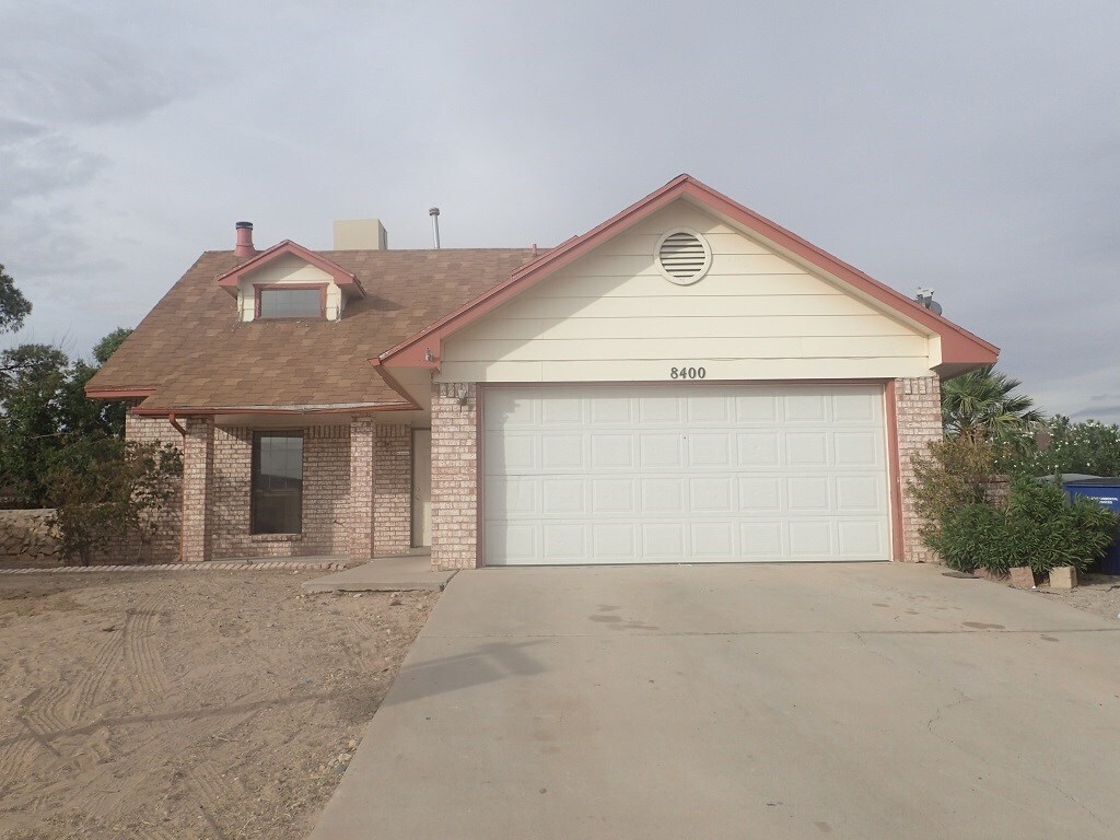 Primary Photo - 8400 Saratoga Dr