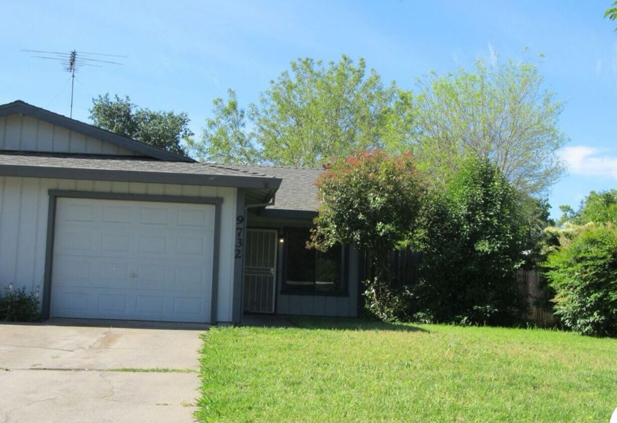 Foto principal - Beautiful 3/2 in Sacramento!