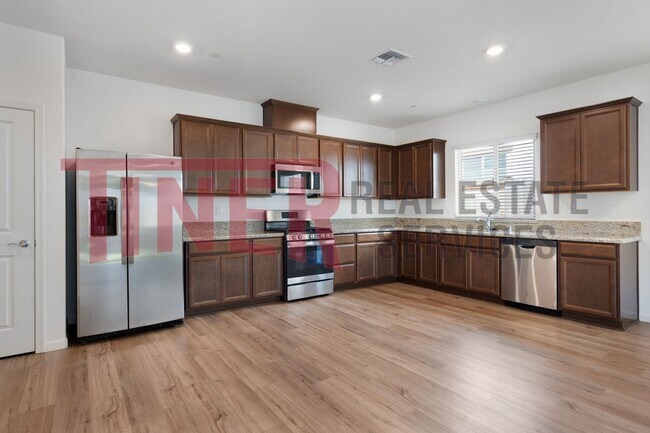Building Photo - Modern Elegance and Practicality Combined ...