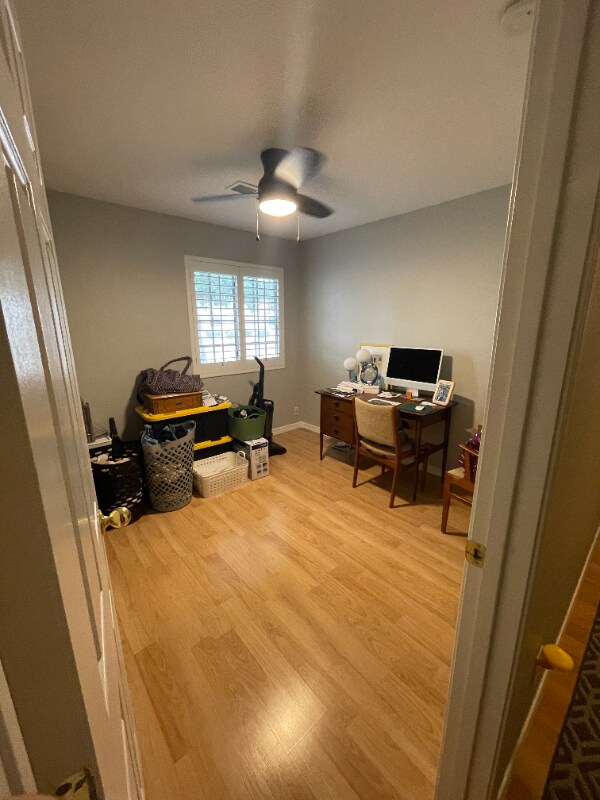 Foto principal - 876 S Nebraska St
