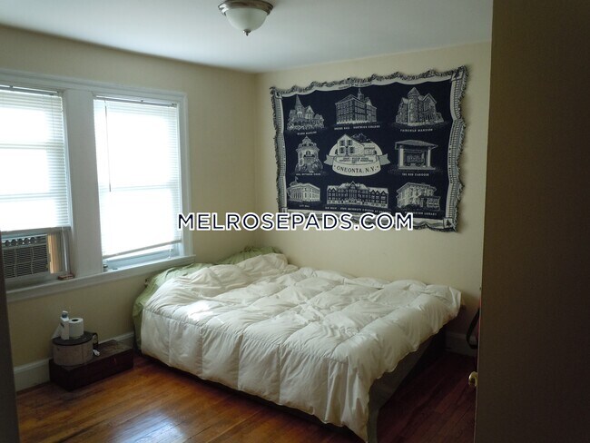 Building Photo - 32 Tappan St