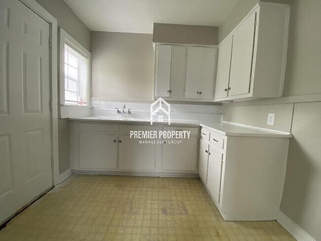 Foto del edificio - 7918 Harrold St