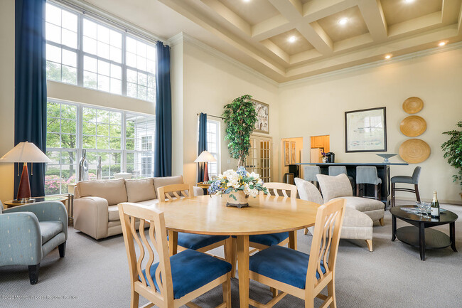 Foto del edificio - 538 Timber Ridge Ct
