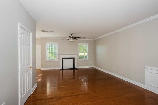 Foto del edificio - 1004 Semmes Ln