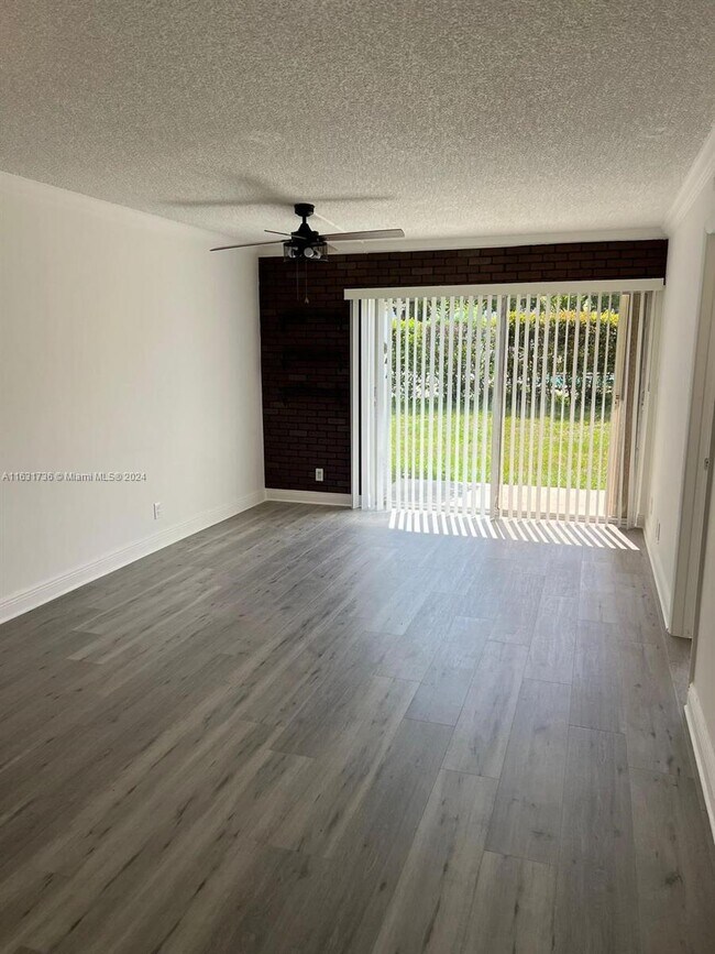 Building Photo - 8610 N Sherman Cir