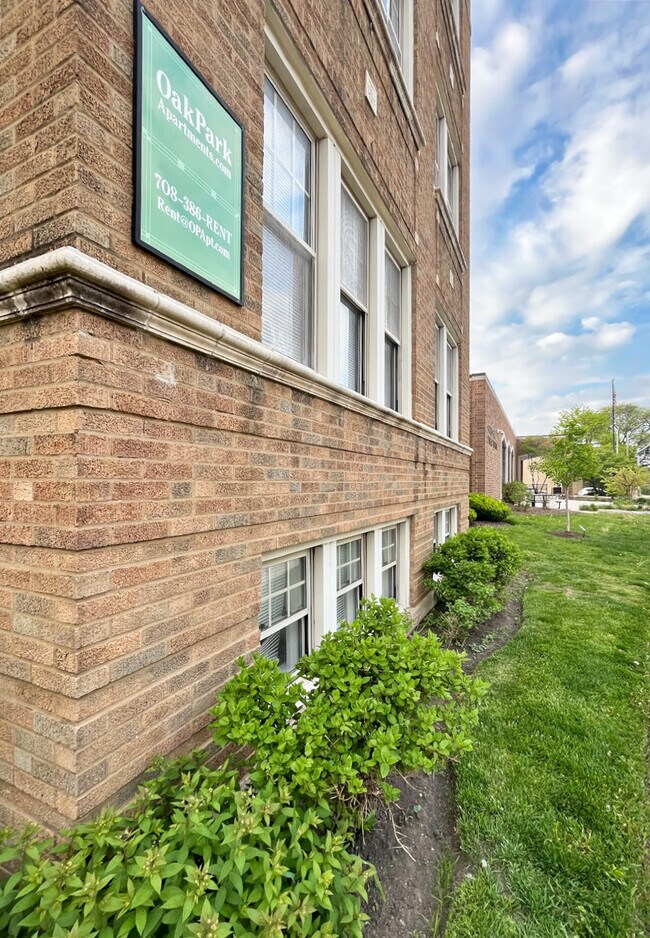 Foto del edificio - 532 Des Plaines Ave.