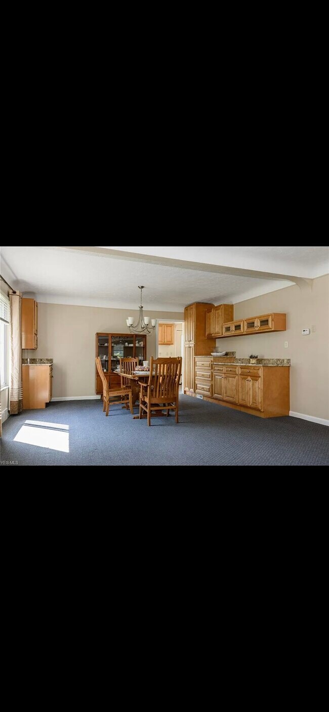 Foto del edificio - 5862 W 130th St