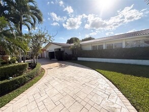 Building Photo - 1804 SW 104th Ct