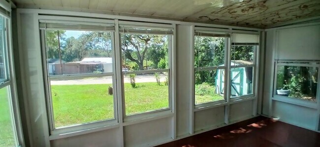 Building Photo - 710 SE 170th Ave