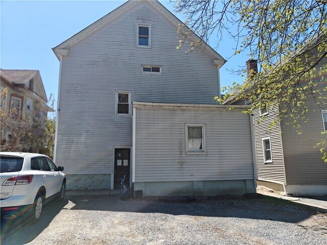 Building Photo - 27 Franklin St