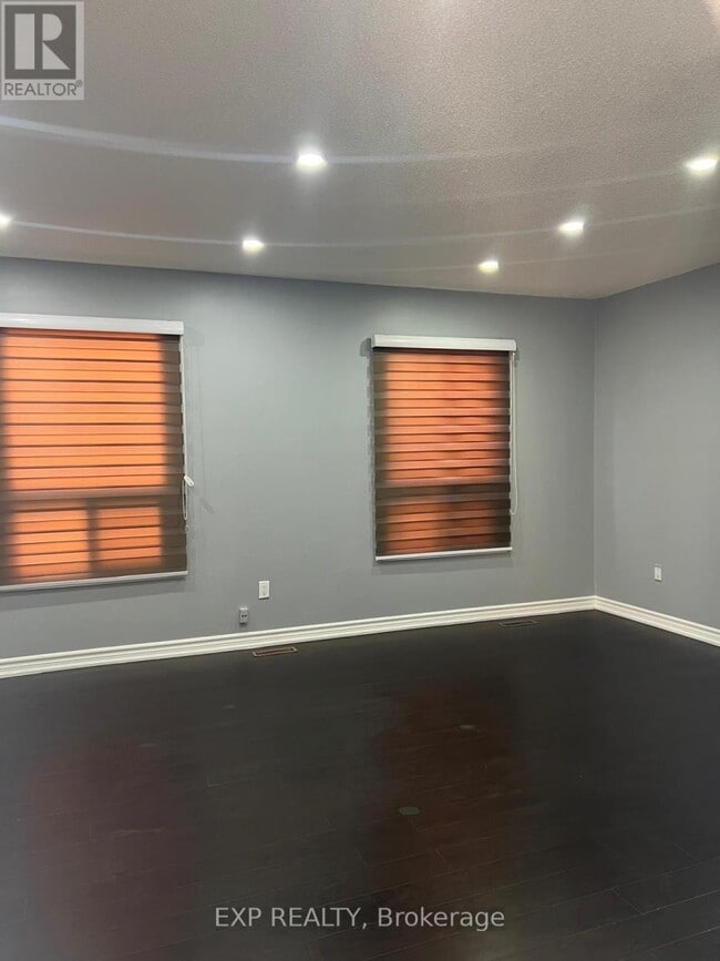 Building Photo - 17 Calmist Crescent