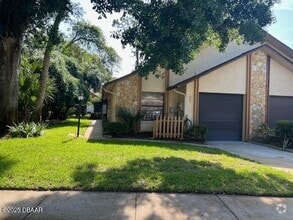 Building Photo - 993 Stonybrook Cir