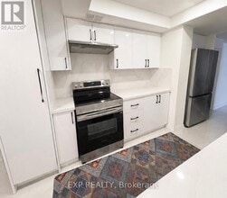 Building Photo - 3131 Bridletowne Cir
