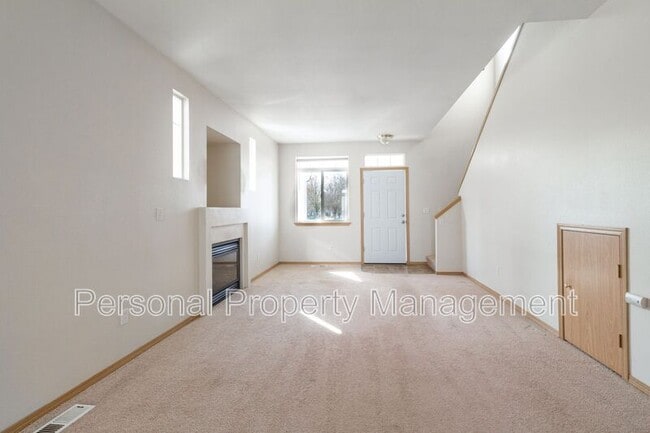 Building Photo - 17314 SE 22nd St