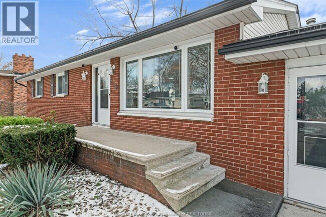 Photo du bâtiment - 310 Superior St