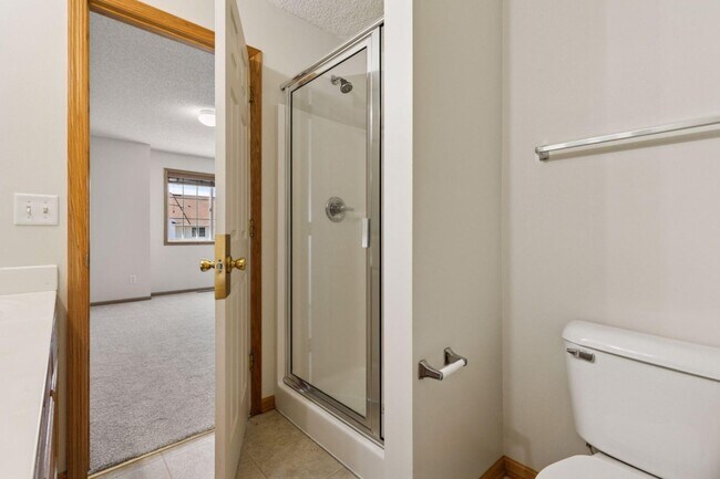 Building Photo - 17542 Gillette Way