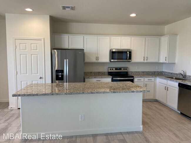 Building Photo - 4 br, 3 bath House - 7010 W Lawrence Ln