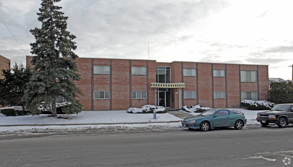 Building Photo - 3100 Valerie Arms Dr