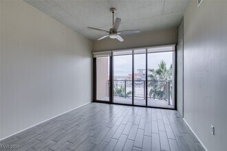 Building Photo - 353 E Bonneville Ave