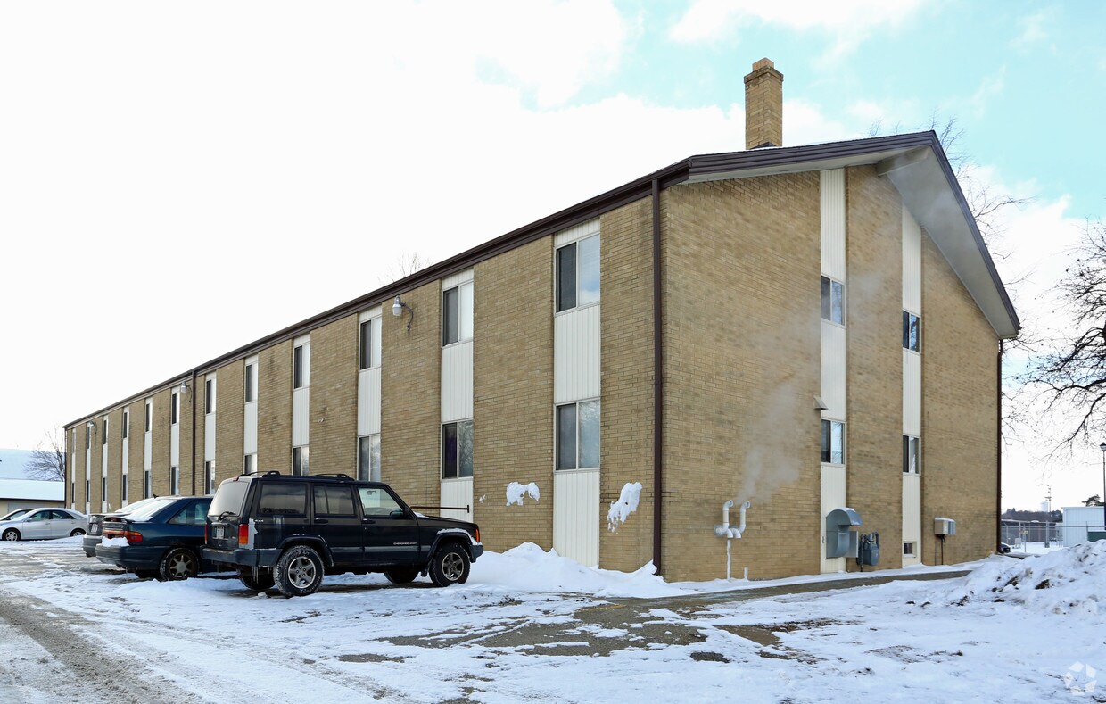Building Photo - Parkside Apartments, LLC